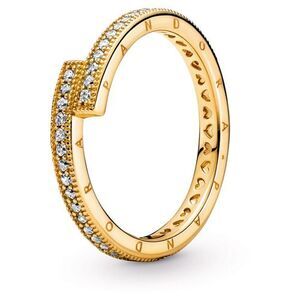 Pandora Sparkling Overlapping Ring